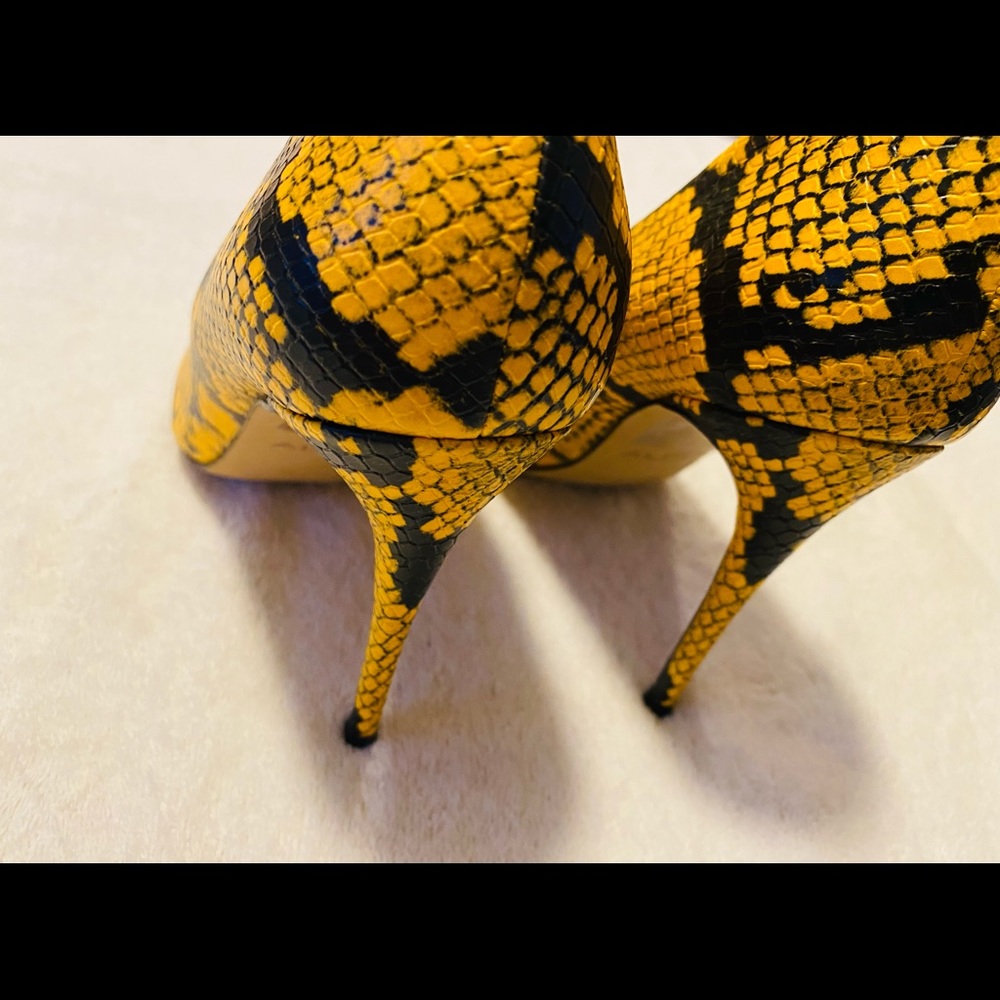Almost Brand New Super Stylish Heels by ALDO - Size 8 - Heel Height 4” - Box 64 - Picture 8 of 10